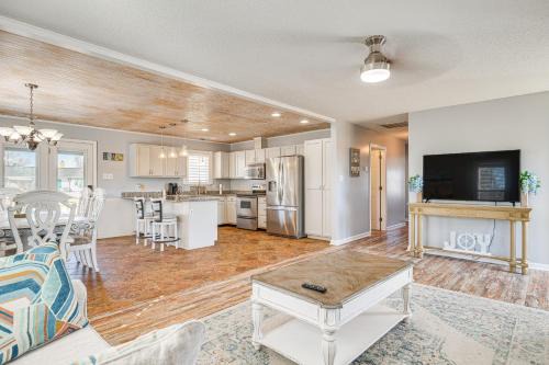 Pet-Friendly Beaufort Home w/Private Yard