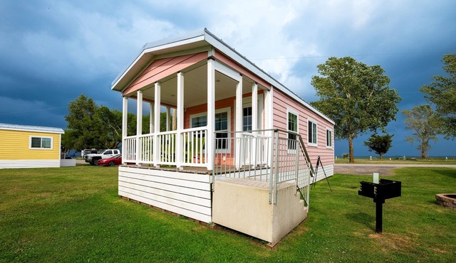 Pet-Friendly Cottage in Amenity-Filled Currituck Sound Campground (J04)