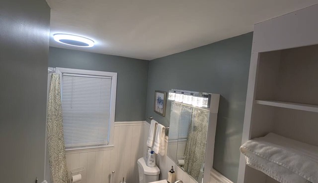 Pinehaven - Comfy Modern Stay Near Mid-Ohio & Downtown Mansfield