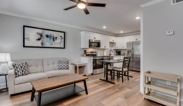 Pines at 5 Corporate Furnished Rentals Suite 113