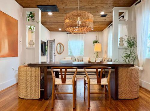 poolside getaway with courtyard, hot tub, Easy World Cup Access