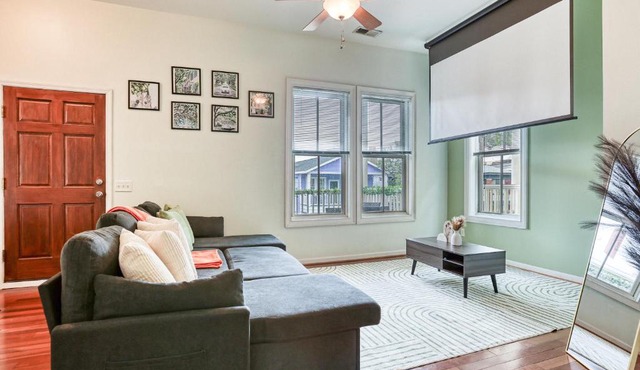 Prime Location - Stylish 2BR Minutes to Downtown