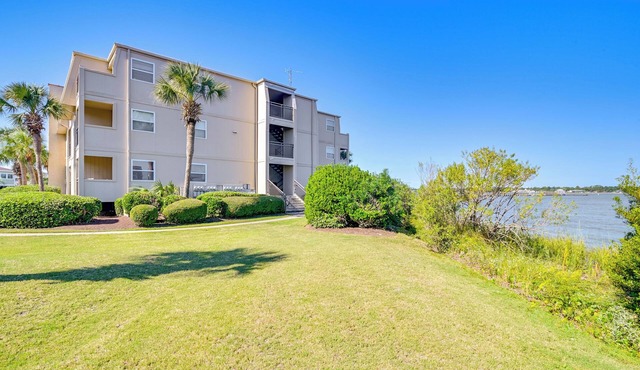 Private Beach & Pool Access: Murrells Inlet Condo!