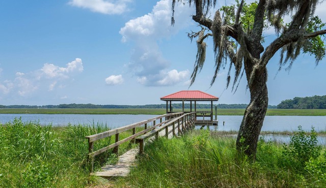 Private Deep Water Dock, Near Beaufort, PI and Beach.