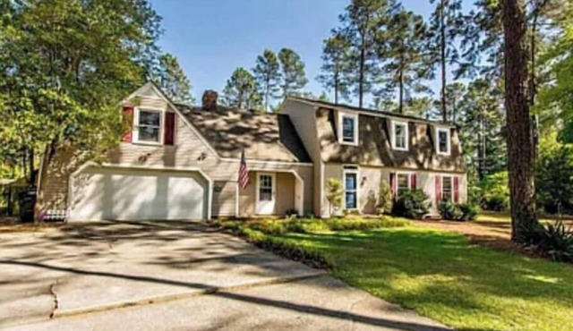 Private Home! Amazing Pool! Near Downtown Southern Pines