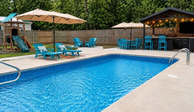 Private Pool Home with Outdoor Kitchen and Countryside Setting