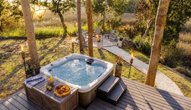Private Savannah Marsh-Front Retreat l Hot Tub l Fire Pit l Sunset Views