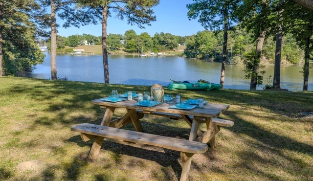 Private Waterfront Retreat on Locklie’s Creek w/Dock + Wildlife views