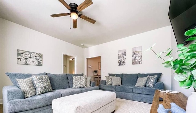 Quiet Home w/ King Bed Near Golf Course + Beaches