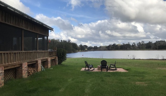 Rare private lake front cabin in Monticello, Fl.