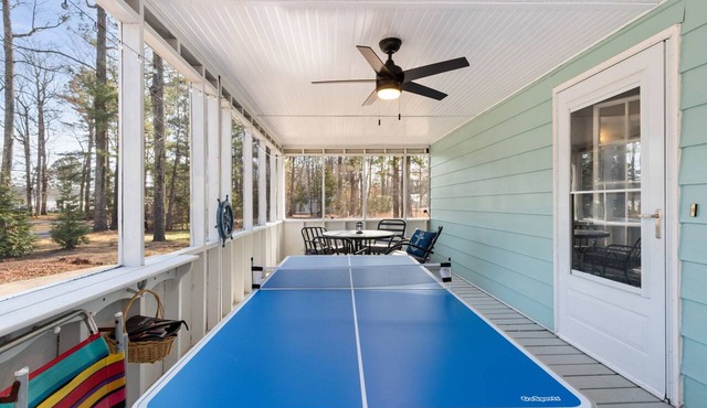 Riva House, 2-Min Walk to Beach, Screened Porch + Fire Pit