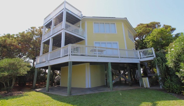 River and Ocean Views Expansive Interior 1505 Forrest Ave