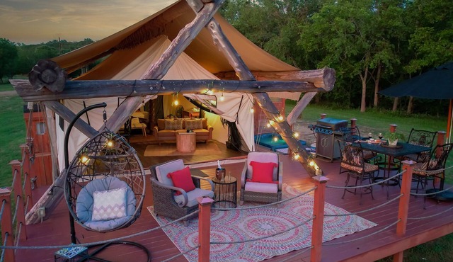 Riverfront | Glamping| Yurt | Hot Tub | Firepit | Kayaks
