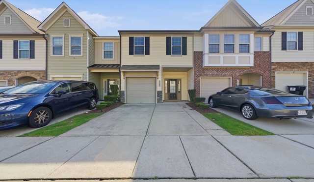 Rolesville Retreat Near Parks, Dining & Downtown Raleigh - RDU Convenient