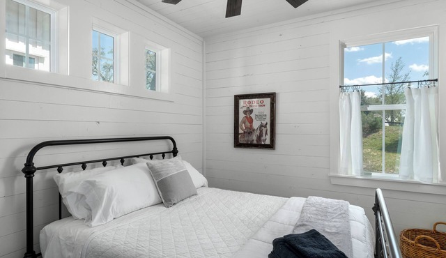 Row Home - Standard Cabin M