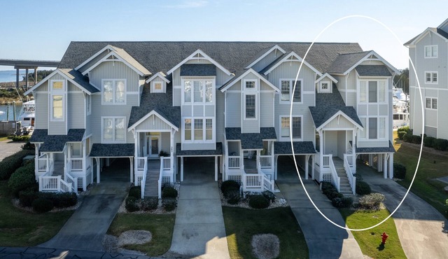Safe 'n' Sound - Gulfstream Townhome 201