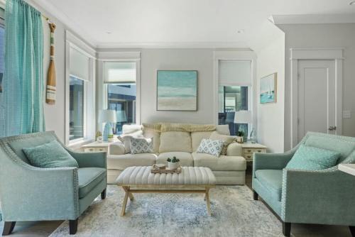 Saltwater at The Cove Riverwalk Villas