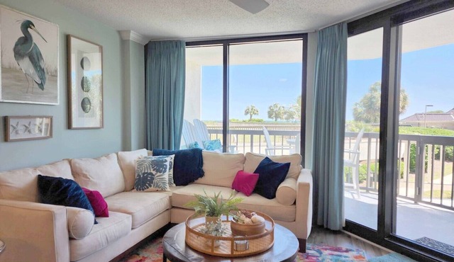 Sandpiper CRC1B - Beautiful Condo, Private Stairs to Pool