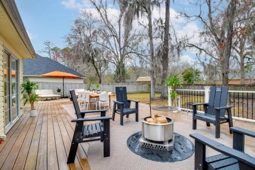 Savannah Haven w/Gazebo, Grill & Fire Pit