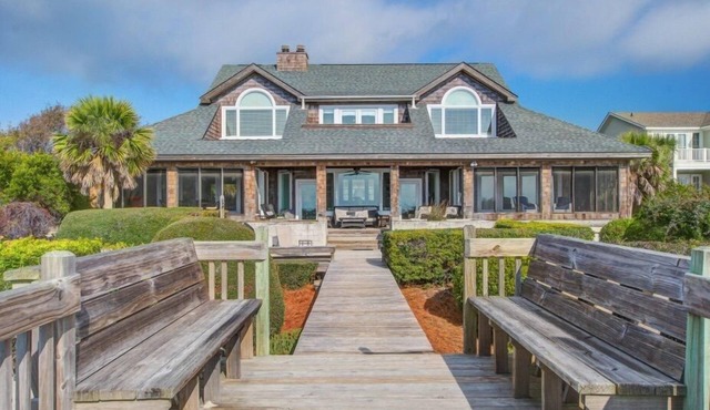 Seabrook Exclusives | 3736 Seabrook Island Rd