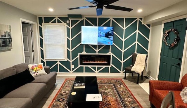 Serene 2BR in Sardis - Workspace - Fast Wi-Fi