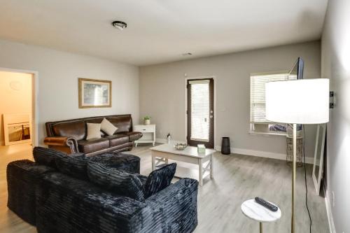 Shop, Dine & Hike: Lawrenceville Home By Parks