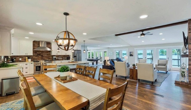 Shoreline Exquisite Reinvented Lake Sanctuary