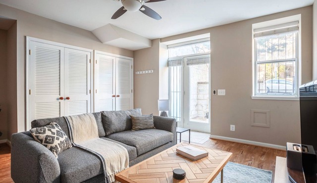 Sleek Dupont Circle 1BR nr. U Street, Metro & Glen’s Mkt, by Blueground