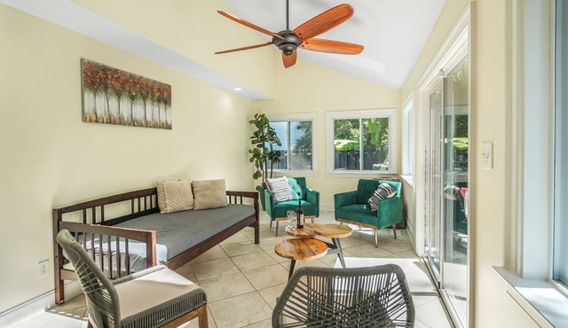 Sleeps 15, Entire Home, Deep Discounts for Longer Stays