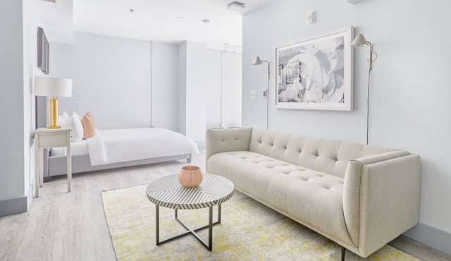 Sonder The Grace | Spacious Studio Apartment