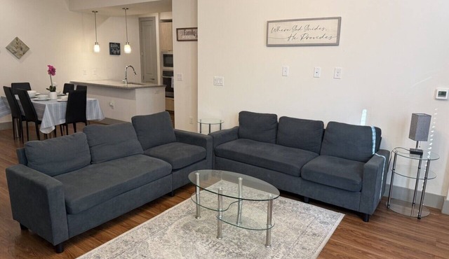 Spacious 2-Bed, 2-Bath Apartment by The Galleria
