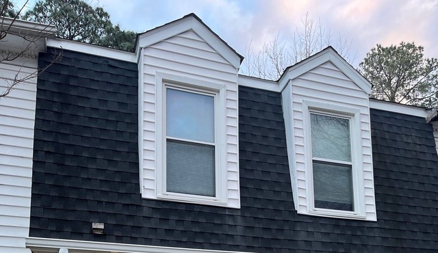 Spacious Family Townhouse 3 Bed 2.5 Bath