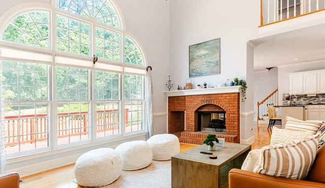 Spacious Sneville 3BD Home w/Home Office proximity to Atlanta