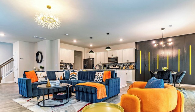 Special Deal! Luxury Raleigh 4bd HOME, Sleeps 6,Baby & pet, 15min DT,EV Charger