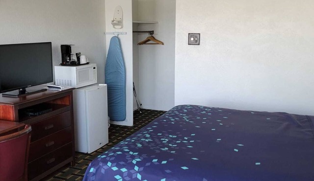 Stagecoach Motel in La Junta