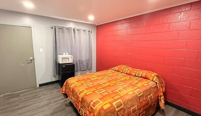 STARLITE MOTEL