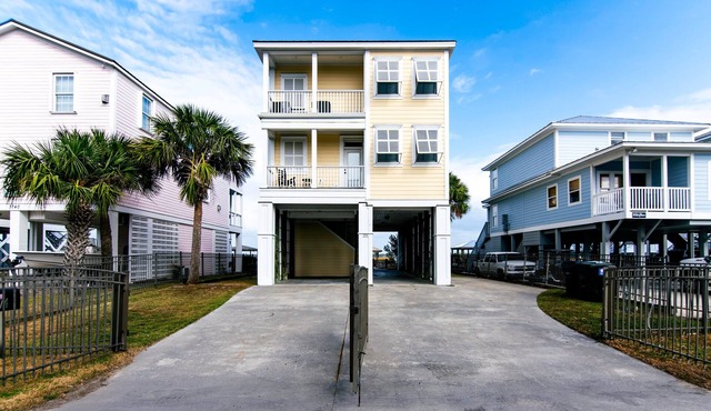 Steel Waters – Luxury Deep-Water Retreat with Private Dock & Stunning Marsh Views