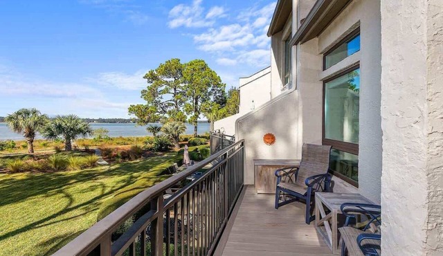 Stunning Oceanfront Views! Pool, Beach Hilton Head