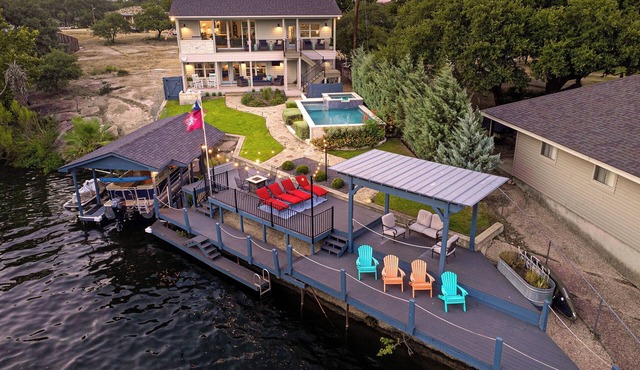 Stunning Waterfront Getaway: Open Water & Canal, Pool & Hot Tub