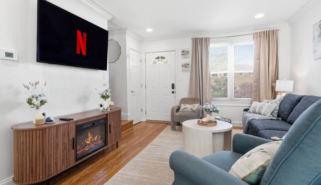Stylish 3-bedroom Escape in charming Alexandria 5 Min to Old Town, Metro Nearby