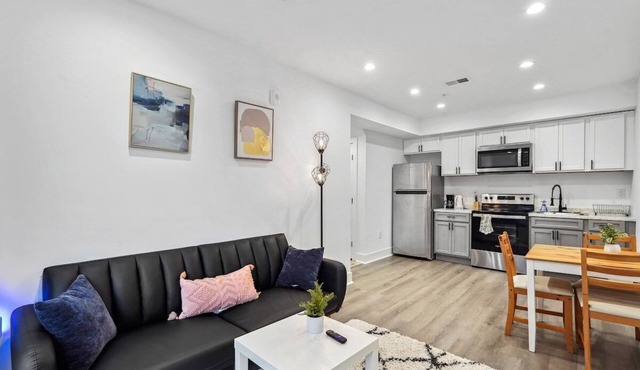 Stylish NW DC Unit with Balcony & In-House Services