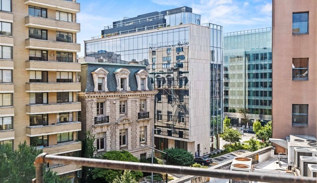 Suite 5C at Maison Dupont, a Dupont Circle Inn