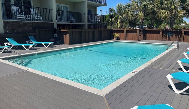 Summer Sands- Splish Splash Room 405