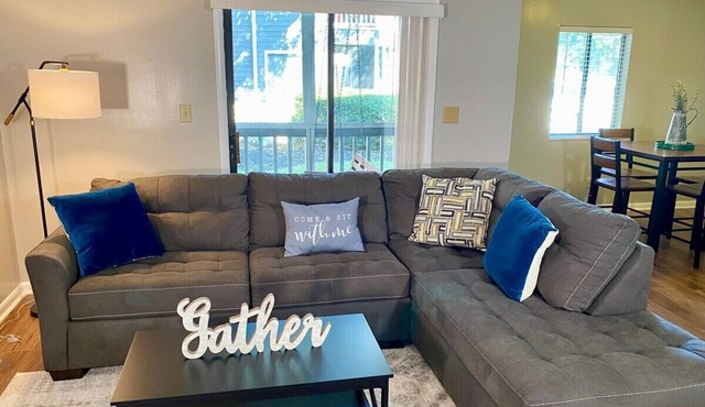 Summer Vaca Dates Going Fast! Sleeps 6, Pool, Beach, Golf
