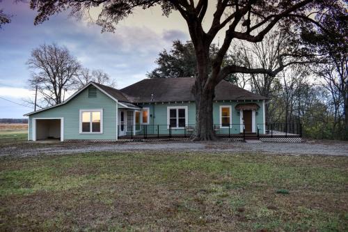 Sunset Row Cottage