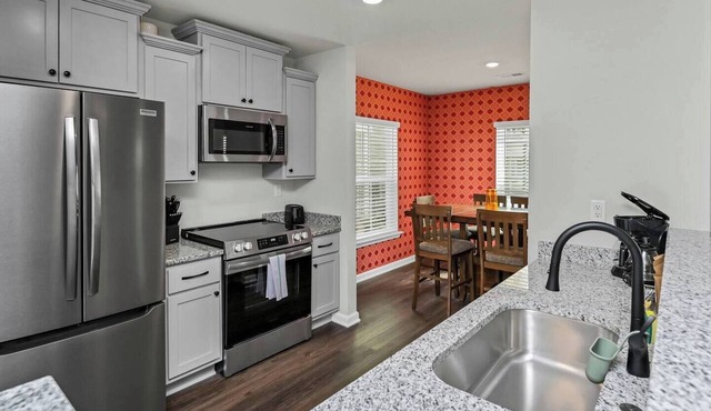 Taylor Cottage | The Pickens Cottages