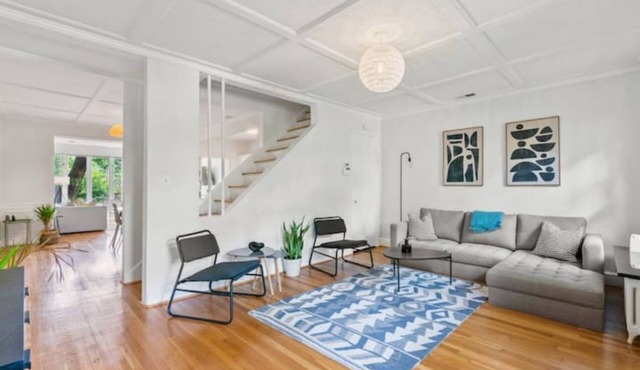 Terraced Townhouse Getaway in Georgetown