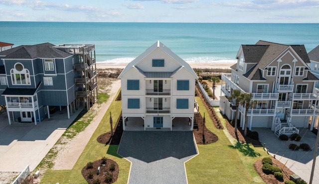 The Bird House, Brand new, Luxury Oceanfront, Private Pool, Elevator!