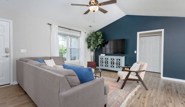 The Coastal Experience w/King Beds, Garage & More!