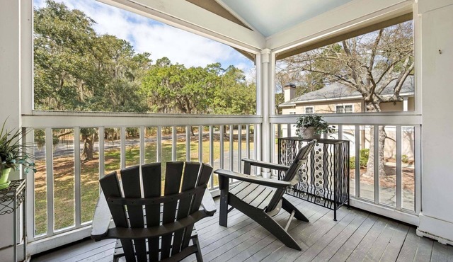 The Escape | 3BR Golf Course Villa with Pool Access